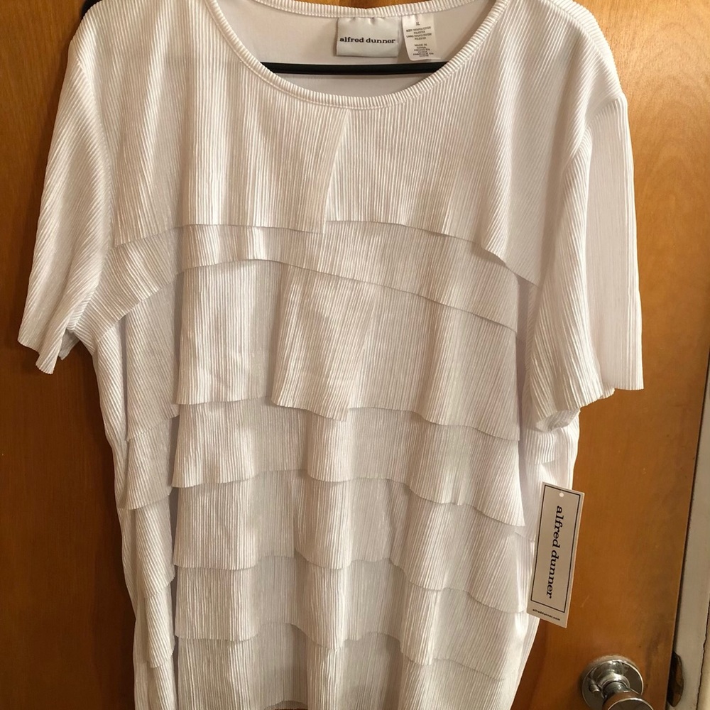 Women’s XL Tops w/Tags